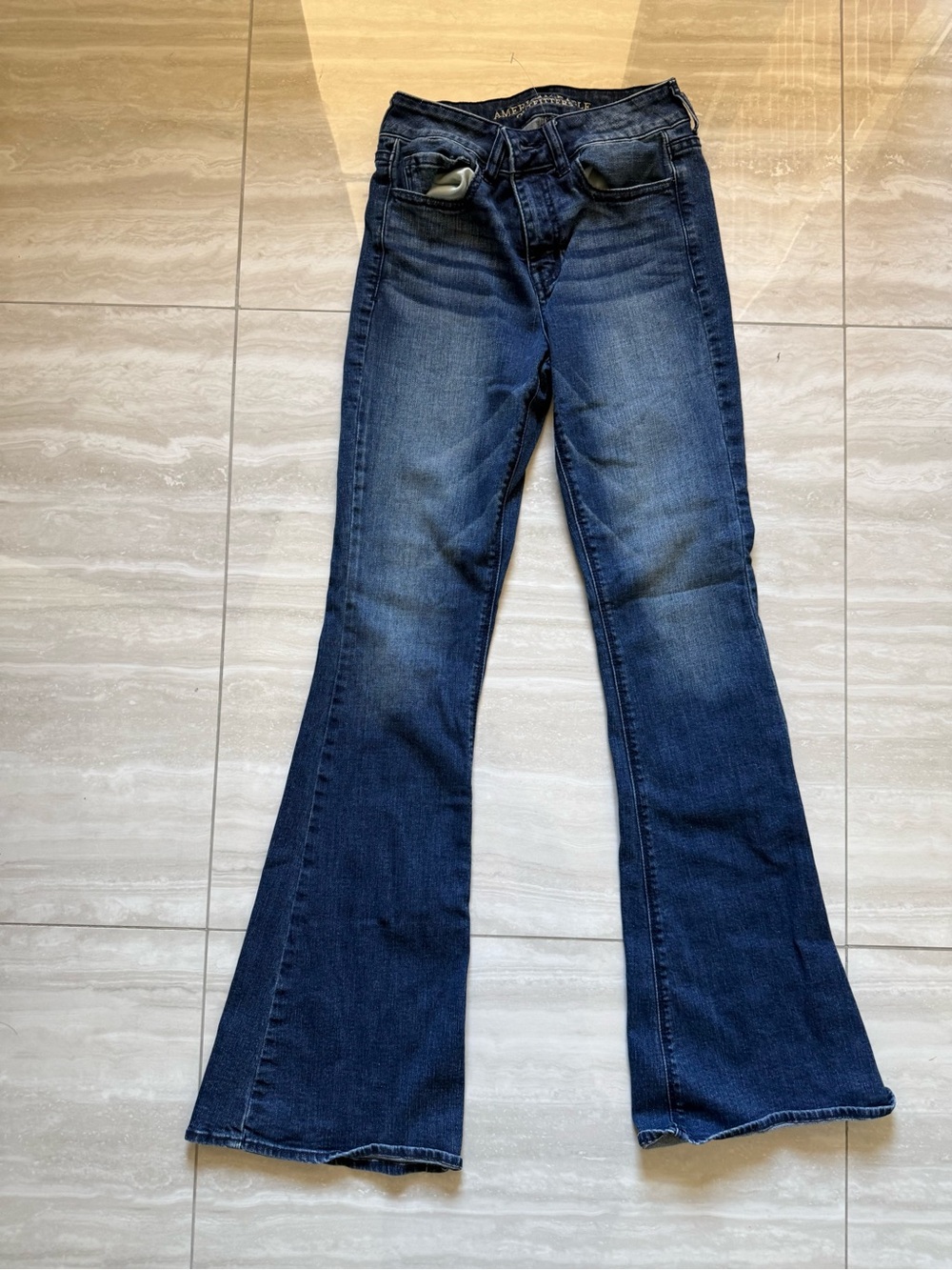 American Eagle  Dark Wash Flare Jeans 2 regular high rise artist super stretch